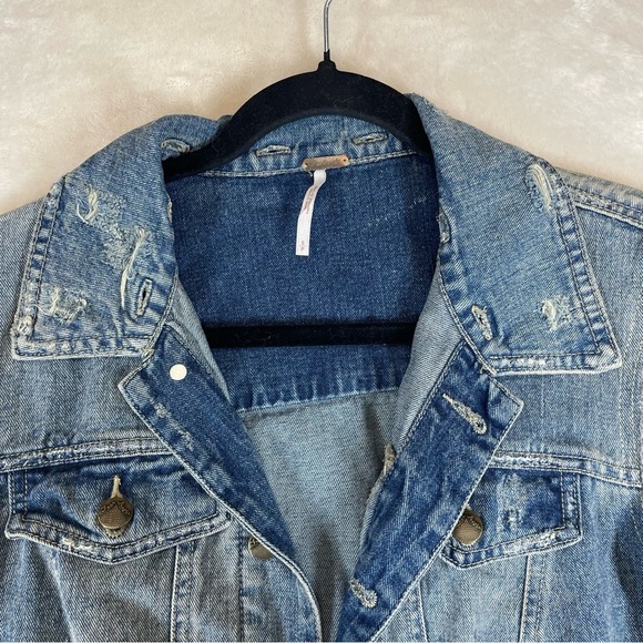 Free people distressed denim jean jacket womens small grunge soft sleeves - Picture 9 of 11